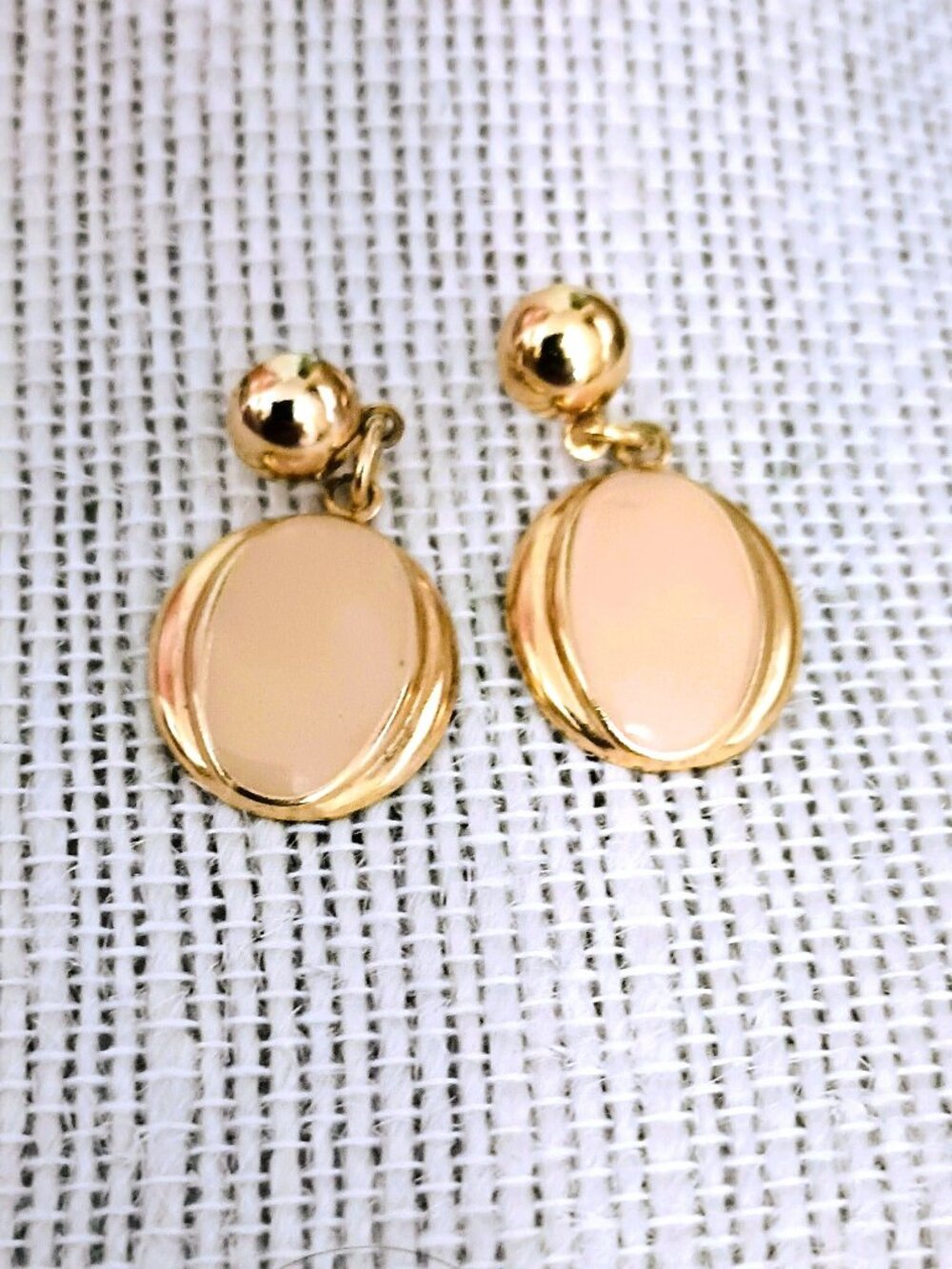 Peach Enamel Oval Drop Earring 1" Gold Tone Post Retro Light Dangle Jewelry
